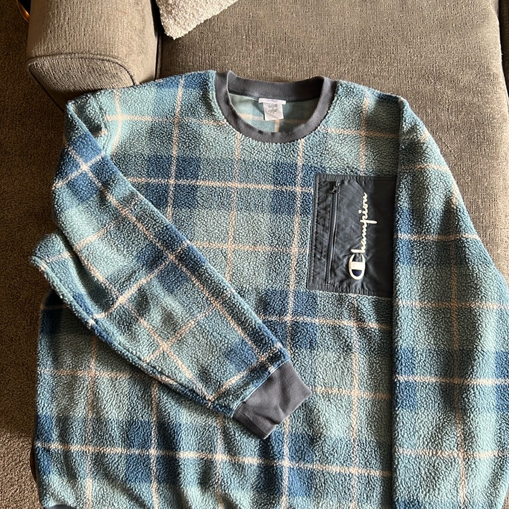 Fleece Pull Over.